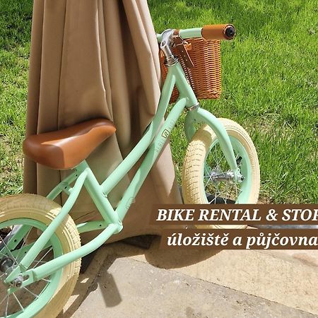 Villa Follemira Cz - Kitchen - Garden - Bike Storage Pěnčín Kültér fotó